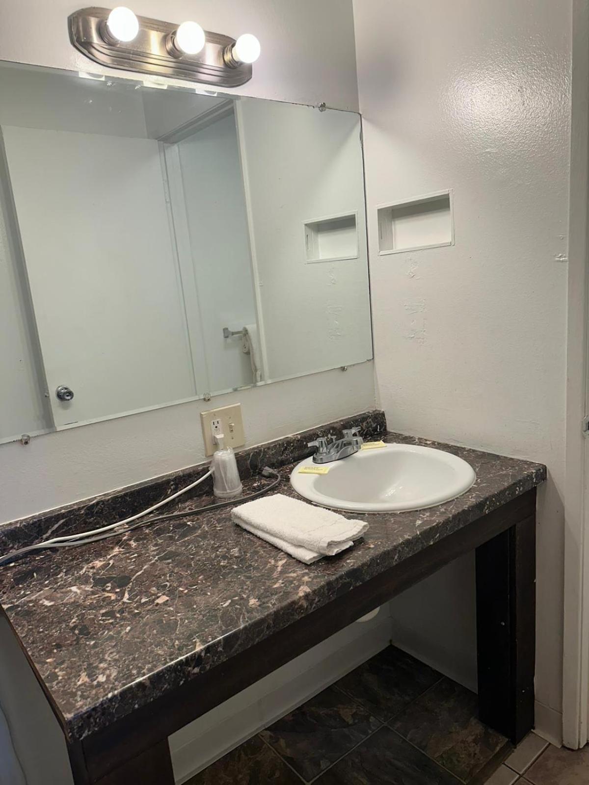 Rama Inn Washougal Экстерьер фото